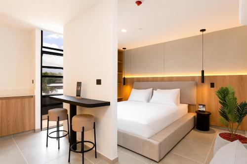 Metropolitan Living Medellín by HOUSY