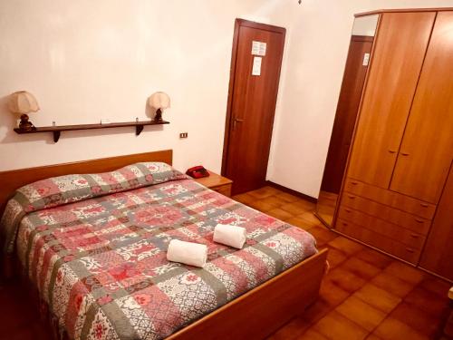 1 double bed