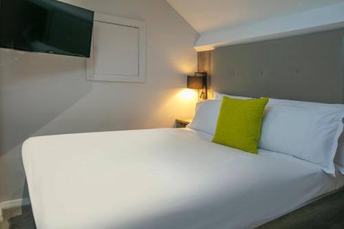 Crabwall Manor Hotel & Spa - image 8