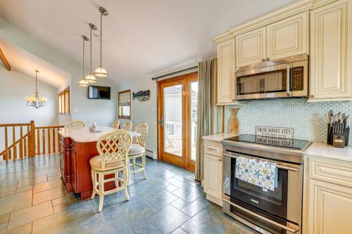1 Block to Inlet Beach: Brigantine Family Home in 布里根泰恩