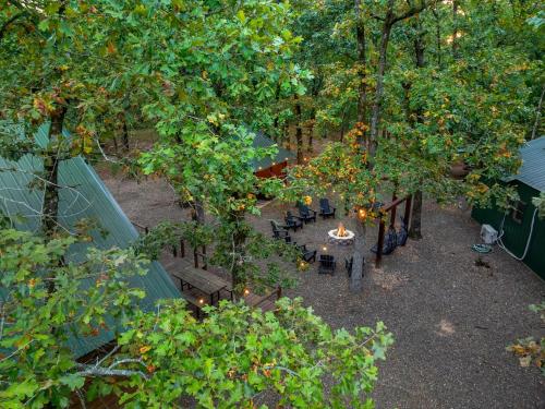 Sleeps 16, Hot Tub, Game Room, Pets, Firepit, Secluded, 2 acres, Stephens Gap (fotografie 7)
