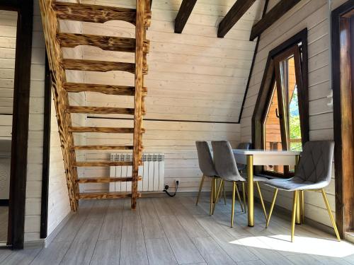 Орхідея LUXE 3, Synewyrska Poljana (Foto 2)