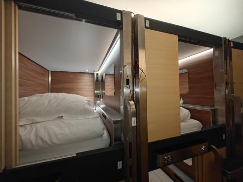 I Street Capsule Hostel near Holokauszt Emlékmű Múzeum