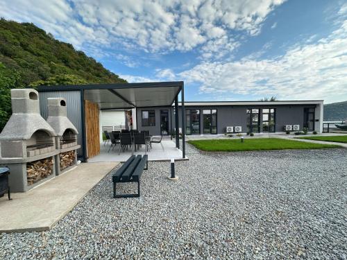 Casa WEEK Dunare in Divici