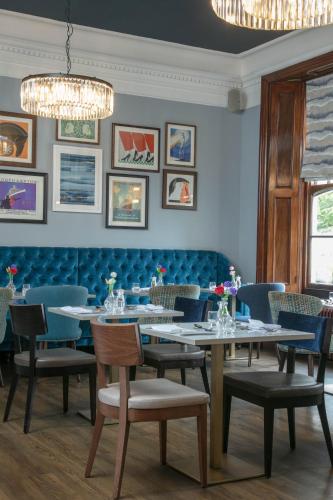 Best Western Chilworth Manor Hotel - image 11