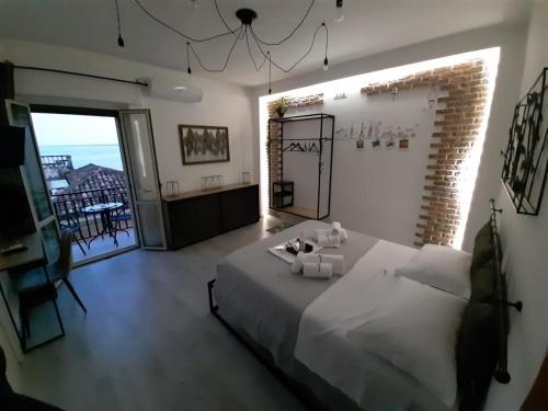 Dame – Crotone, NV
