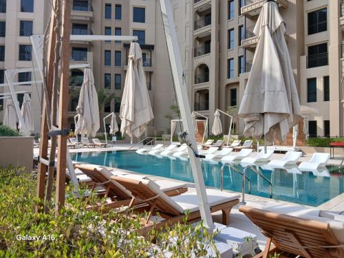 Madinat Jumeirah Living 1 Bedroom Holiday Rental in Jadeel 3 - DVH Holiday Homes - image 5
