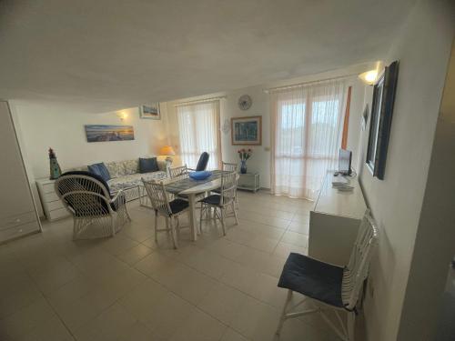บริการและสิ่งอำนวยความสะดวก, Porto Coda Cavallo Loft in ปุนตา โมลารา