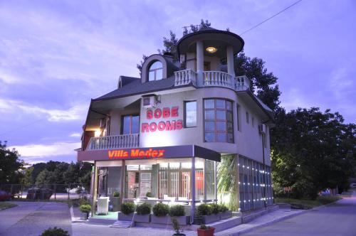 Sobe i Apartmani Vila Modex
