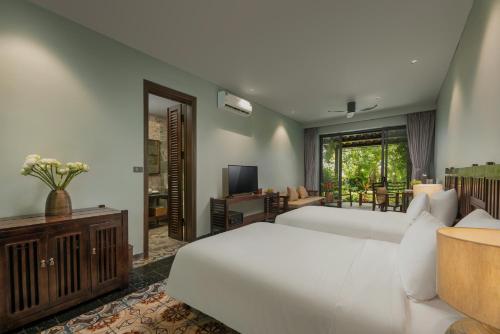 Double or twin room, deluxe, garden view