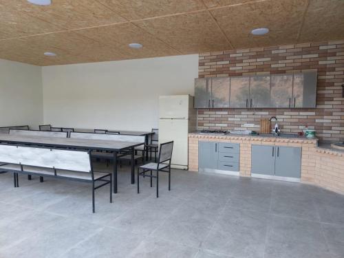 Family Villa in Ptghni