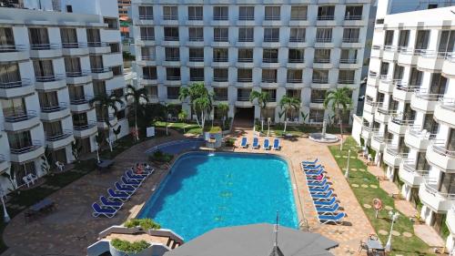 Swimming pool, Hotel Margarita Dynasty in Margarita Island