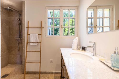 Exceptional villa - AC- 6BR-12P - Mougins