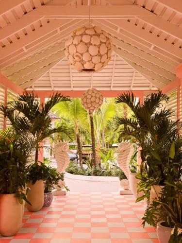 設施, Private Pool Villa at Coral Sands – Steps to Pink Sand Beach & Resort Amenities in 鄧莫爾鎮