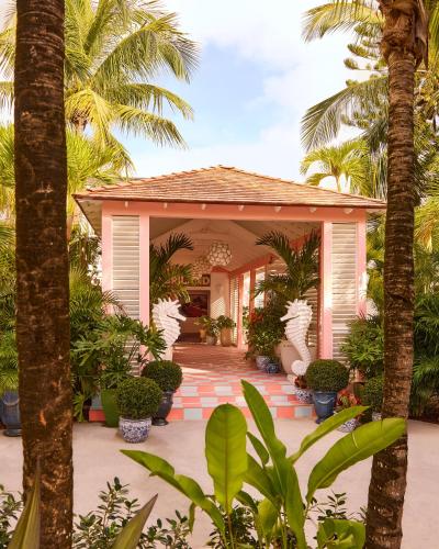 設施, Private Pool Villa at Coral Sands – Steps to Pink Sand Beach & Resort Amenities in 鄧莫爾鎮