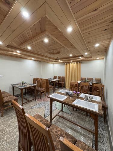Rahat residency halmat in Sharda