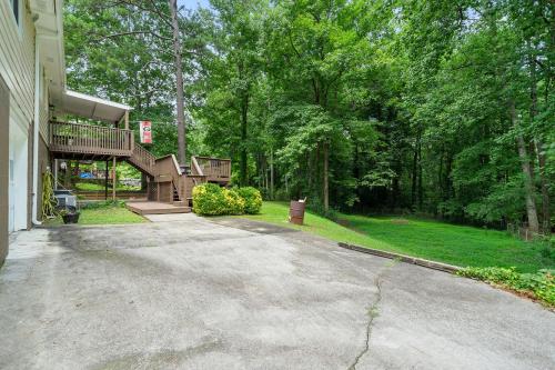 5 Bedroom Mableton Hills Estate in Mableton
