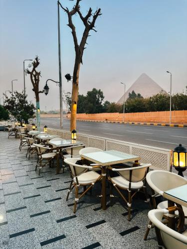 Turquoise Pyramids & Grand Egyptian museum view Hotel, Kair (zdjęcie 8)