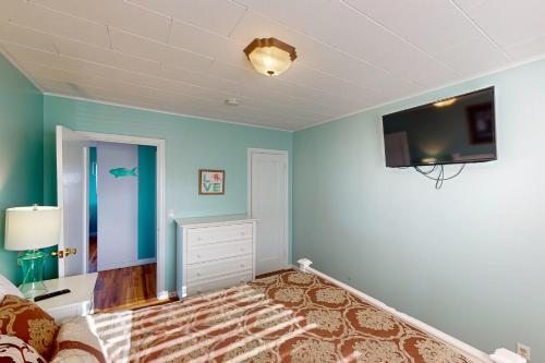 Getaway Oceanfront Lodging - image 13