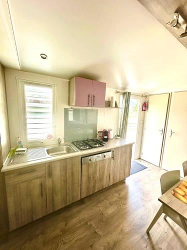 keuken, Cottage 1 in Agarn