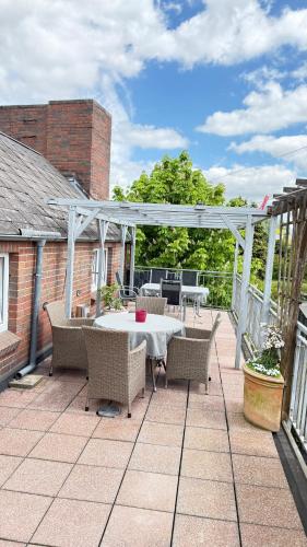 Terraza/balcón, Gästehaus Bützfleth, Rad-Hotel, Arbeit & Privat, Bed & Breakfast, Mitten am Elb-Rad-Wanderweg (Gastehaus Butzfleth, Rad-Hotel, Arbeit & Privat, Bed & Breakfast, Mitten am Elb-Rad-Wanderweg) in Stade