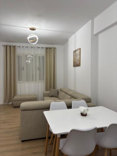 Gold Opal Apartment, Tirana