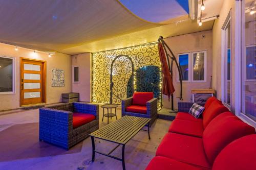 Heart Of Cherry Creek Group Retreat Hot Tub in شيري كريك