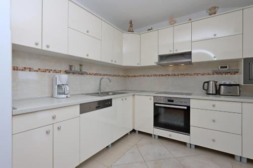 Apartment Dramalj 5592b - image 13