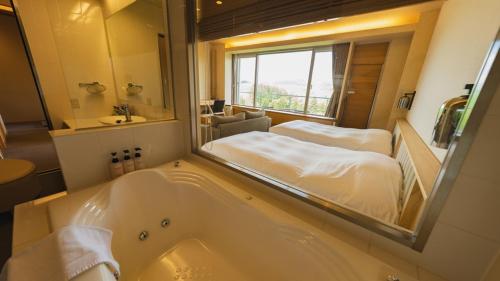 富良野ホテル Furano Hotel near 葡萄汁工廠武道之丘資訊中心