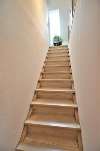Moderne Wohnung im Grünen (Moderne Wohnung im Grunen) in Erharting