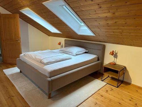 Moderne Wohnung im Grünen (Moderne Wohnung im Grunen) in Erharting