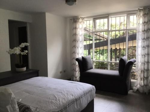 Gitana Hermosa in Escazu