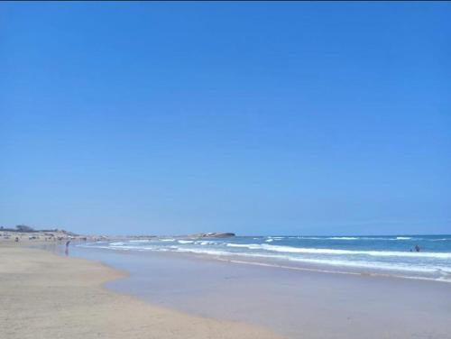 Ocean park , for married couples and families only , Luxury fully furnished one bedroom flat next to zenata beach with five avialable swimming pool at the compound, Casablanca (fotografie 3)