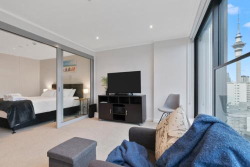Vibrant City Apt with Rooftop City Views and Wi-Fi, Auckland (photo 10)