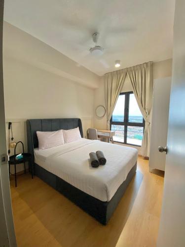 Zawirah guesthouse mayabay splashmania in Bandar Gamuda Cove