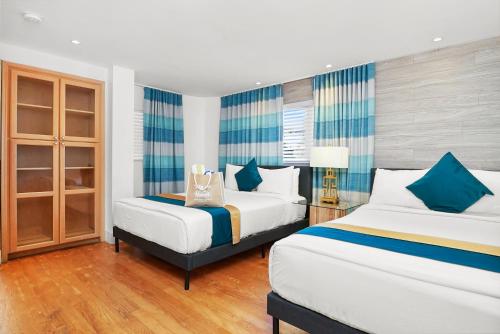 Hollywood Beach Suites and Hotel Room Type - Standard Double Queen Room