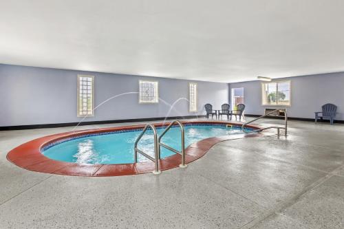 สระว่ายน้ำ, Motel 6 North Sioux City, SD – I-29 North in นอร์ท ซูส์ ซิตี้ (SD)
