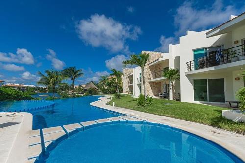 2BR Apt with Lagoon View in Puerto Aventuras, Puerto Aventuras (foto 6)