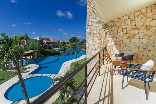 2BR Apt with Lagoon View in Puerto Aventuras in Puerto Aventuras