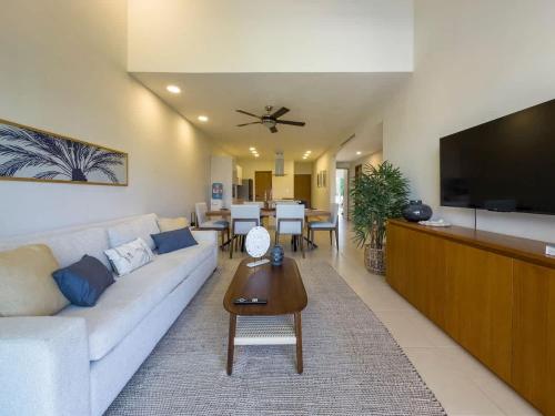 2BR Apt with Lagoon View in Puerto Aventuras, Puerto Aventuras (foto 10)