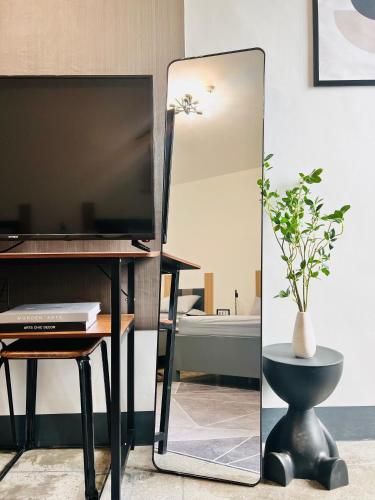 Accessible, With Own Kitchen & Bath and Big Bed Cozy Unit, Naga (foto 7)