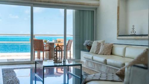 4BR Beachfront Beautiful House w/ Pool, Cancún (fotografie 3)