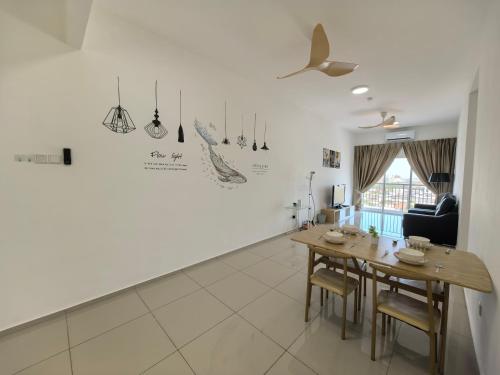 D'Aman Infinity Pool and AS Tower View Homestay 01 in Alor Setar