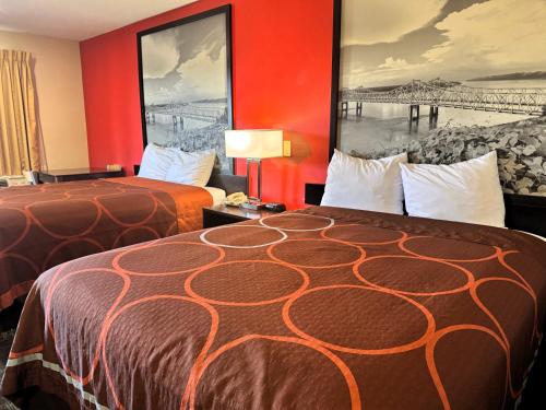 Super 8 By Wyndham Hattiesburg South in Hattiesburg (MS)