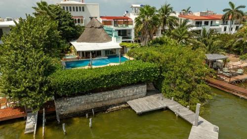 Villa Castillo- Stunning Lagoon Front Villa, Cancún (fotografie 9)