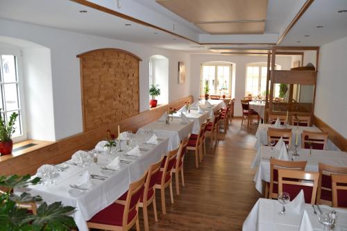餐廳, 巴倫餐廳酒店 (Hotel Restaurant Baren) in 阿爾高伊斯尼