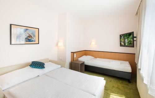Hotel City - image 9