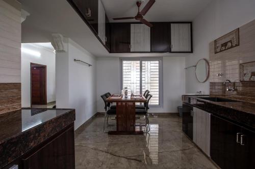 مطبخ, Sree Bharat Apartment in كارونيا ناغار