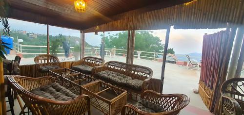 Kashmiri Lodges II Vintage House - Srinagar