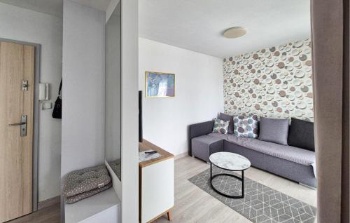 Amazing apartment in Kolobrzeg with 1 Bedrooms - image 14